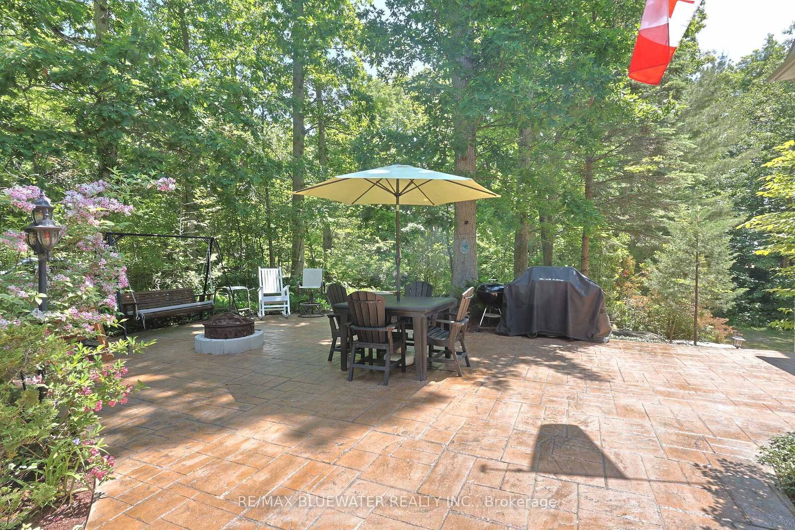 Property Photo: 5 Phillip Street ON N0M 1T0
