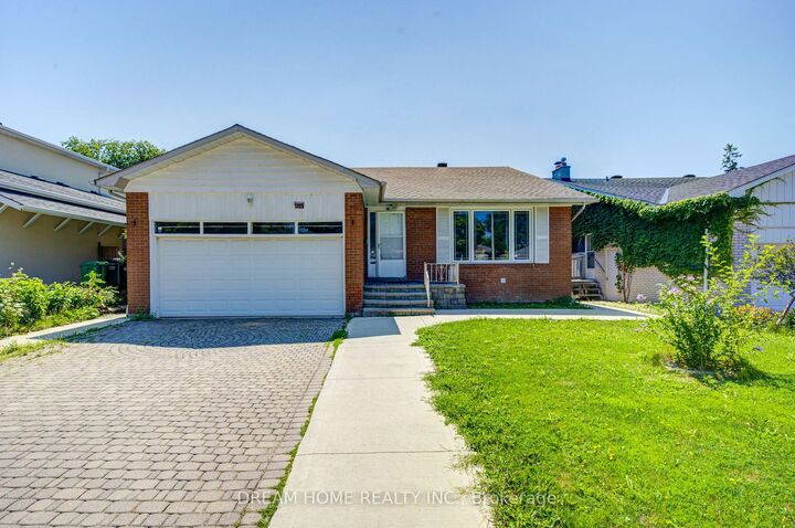 Property Photo: 1323 Shamir Crescent ON L5C 1L2