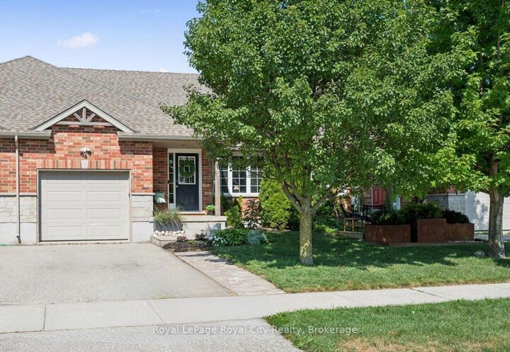 105 Spencer Drive — photo 1