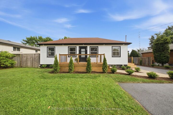 Property Photo:  92 Fairview Drive  ON N3R 2W9 