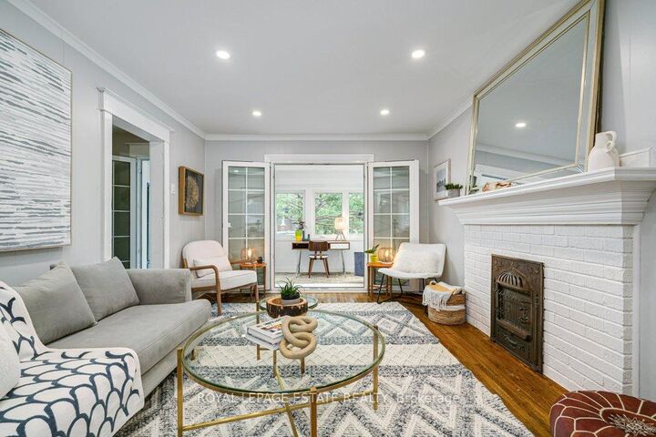 212 Lawlor Avenue — photo 1
