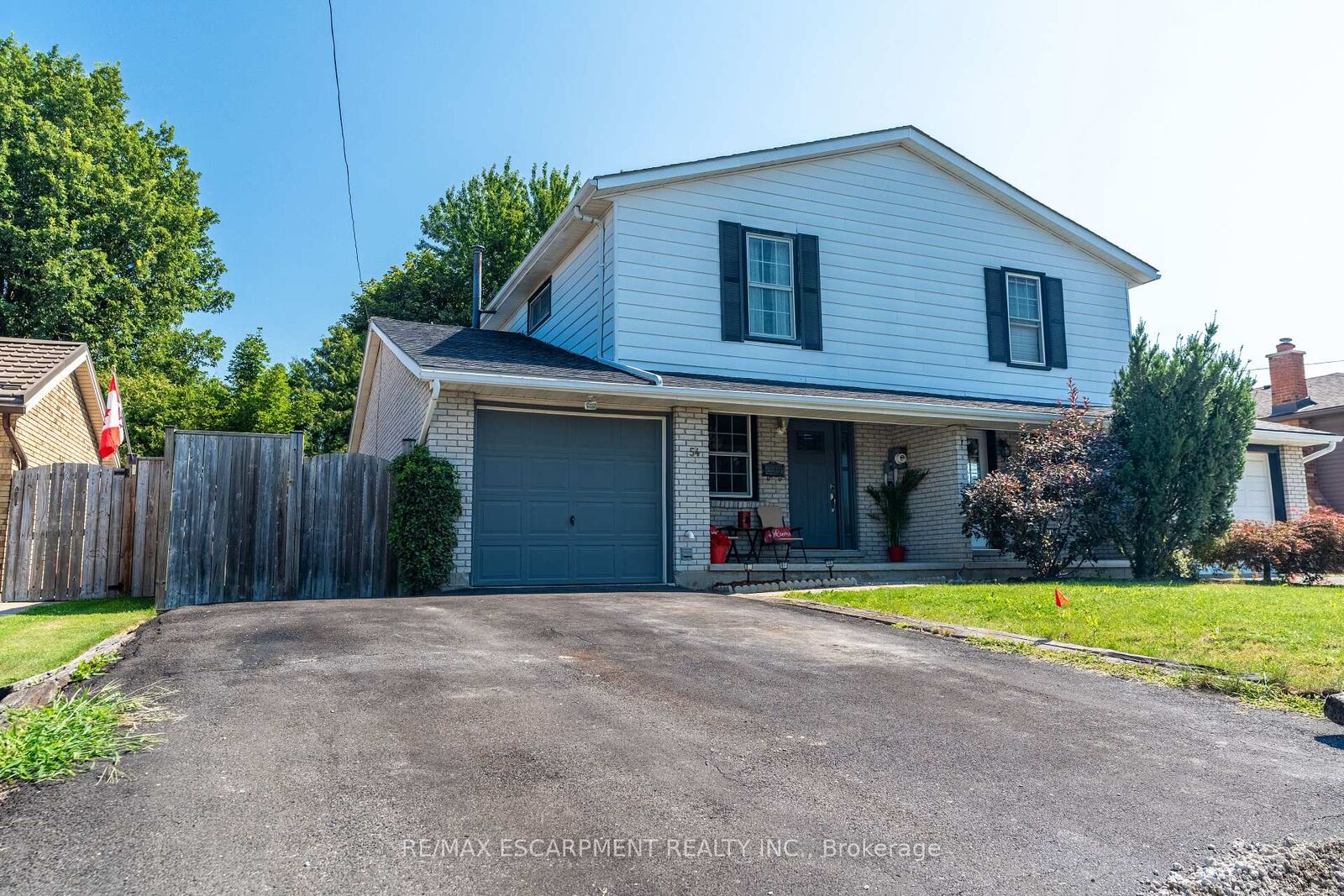 Photo de la propriété:  54 Kinross Street  ON N3W 1K1 
