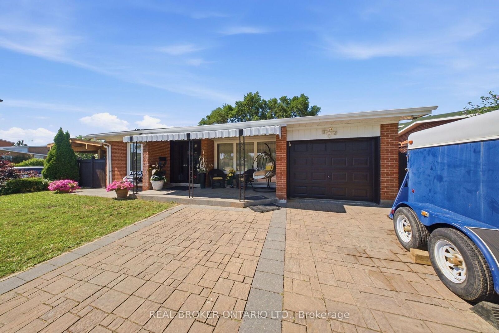 Property Photo: 21 Kendleton Drive ON M9V 1T9