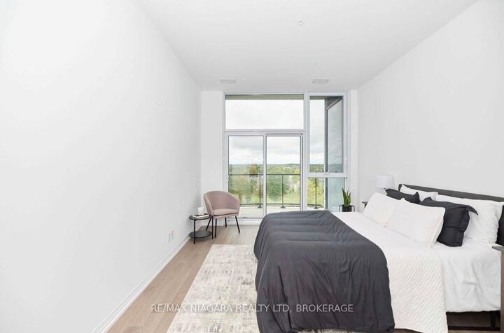 Property Photo:  7711 Green Vista Gate Subpenthouse #914  ON L2H 1R1 