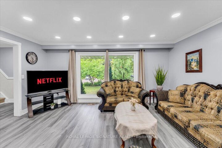 Property Photo: 530 Brentwood Avenue ON L1G 2T1