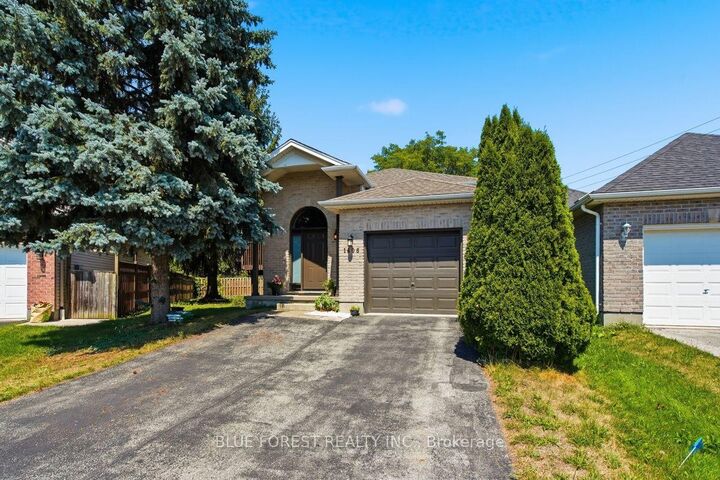 Property Photo:  1406 Aspenridge Crescent  ON N5Y 5P1 