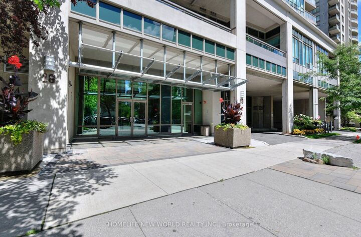 Property Photo: 18 Parkview Avenue 811 ON M2N 7H7