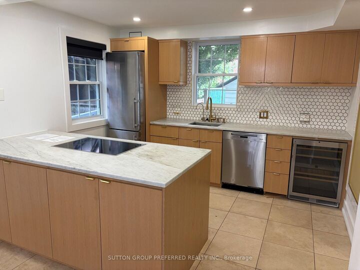 Property Photo:  485 Regent Street  ON N5Y 4H5 