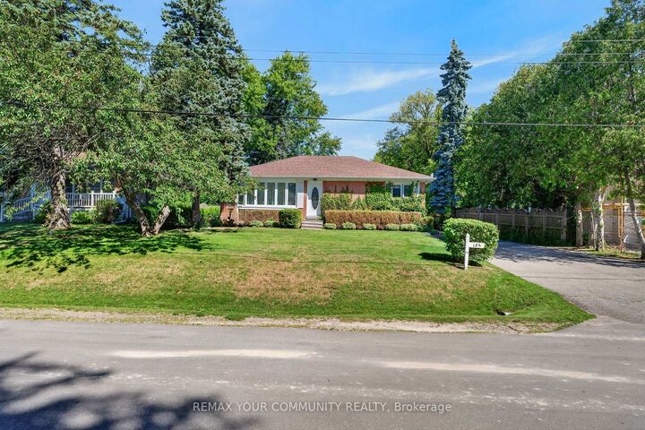 Property Photo: 154 Hollingsworth Drive ON L7B 1G8