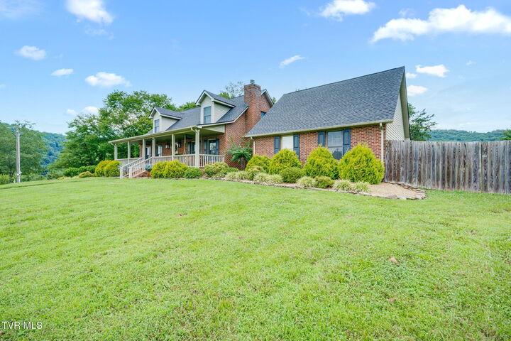 Property Photo:  214 Brooks Landing Circle  TN 37857 