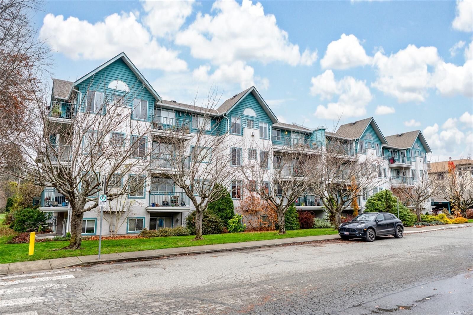 Property Photo: 275 First St #403 BC V9L 1R3