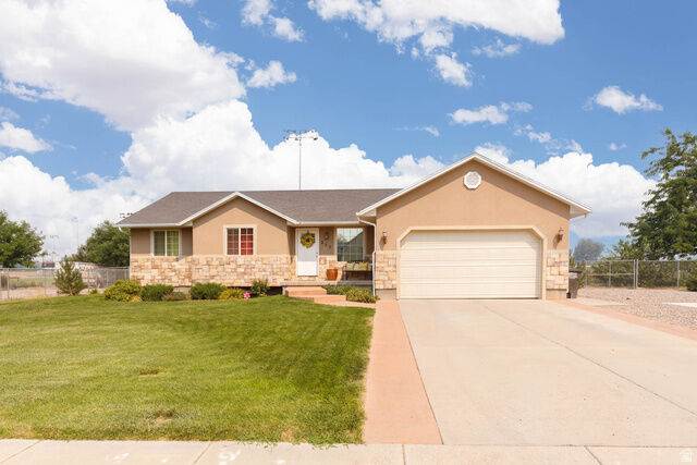 Property Photo: 255 S 500 W UT 84754
