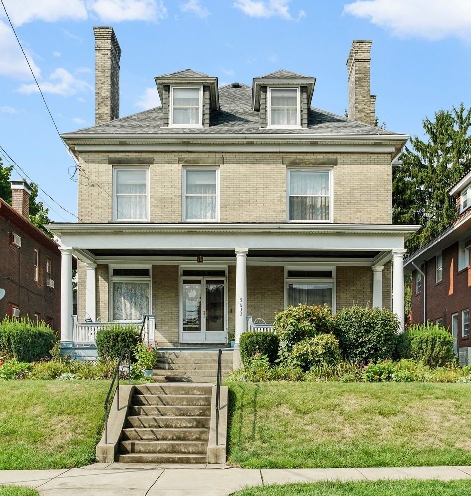 Property Photo:  5633 Elgin  PA 15206 