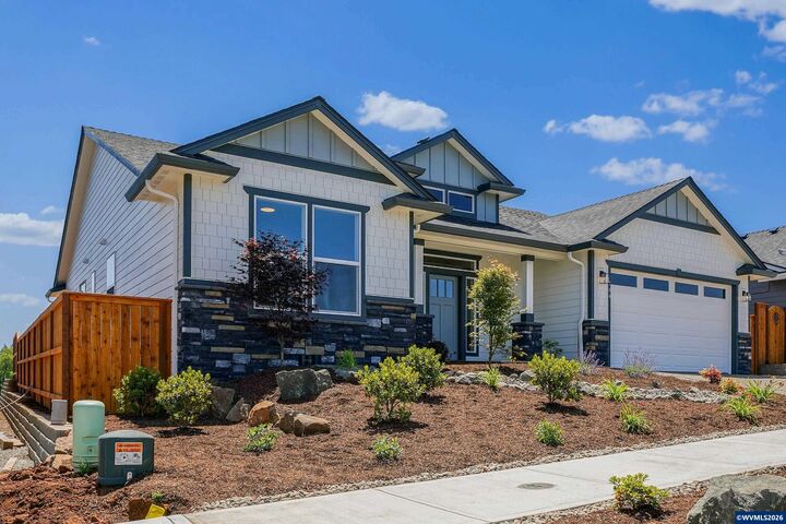 Property Photo: 6672 Maddie Nichole St SE OR 97306