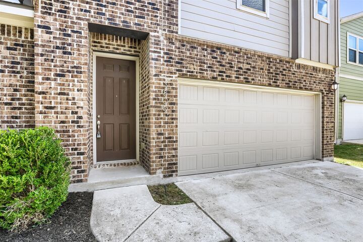 Property Photo: 3809 Talladega Trace TX 78728