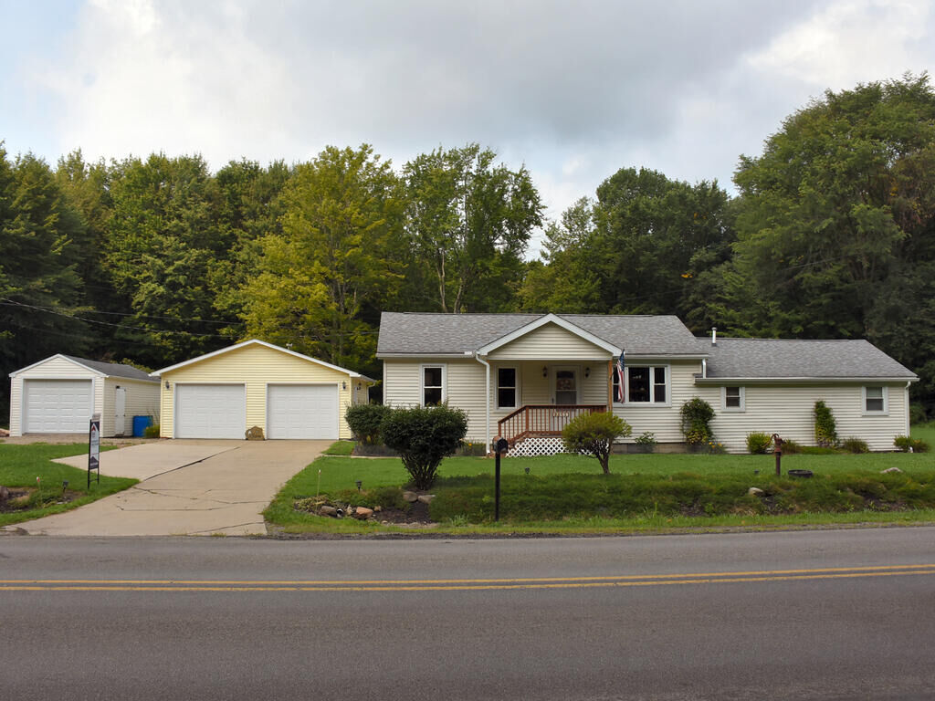 Property Photo: 17599 S Norrisville Road PA 16406