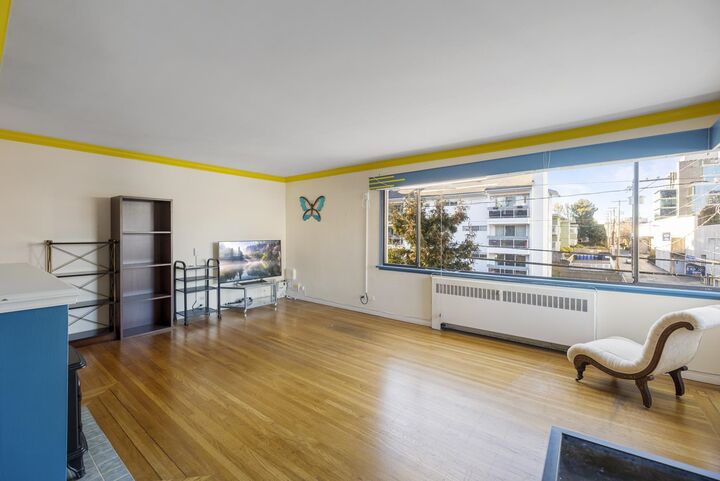 Property Photo: 1695 W 10th Avenue 205 BC V6J 2A2