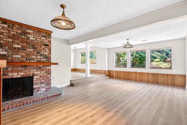 Property Photo: 5600 Grousewoods Place BC V7R 4T4