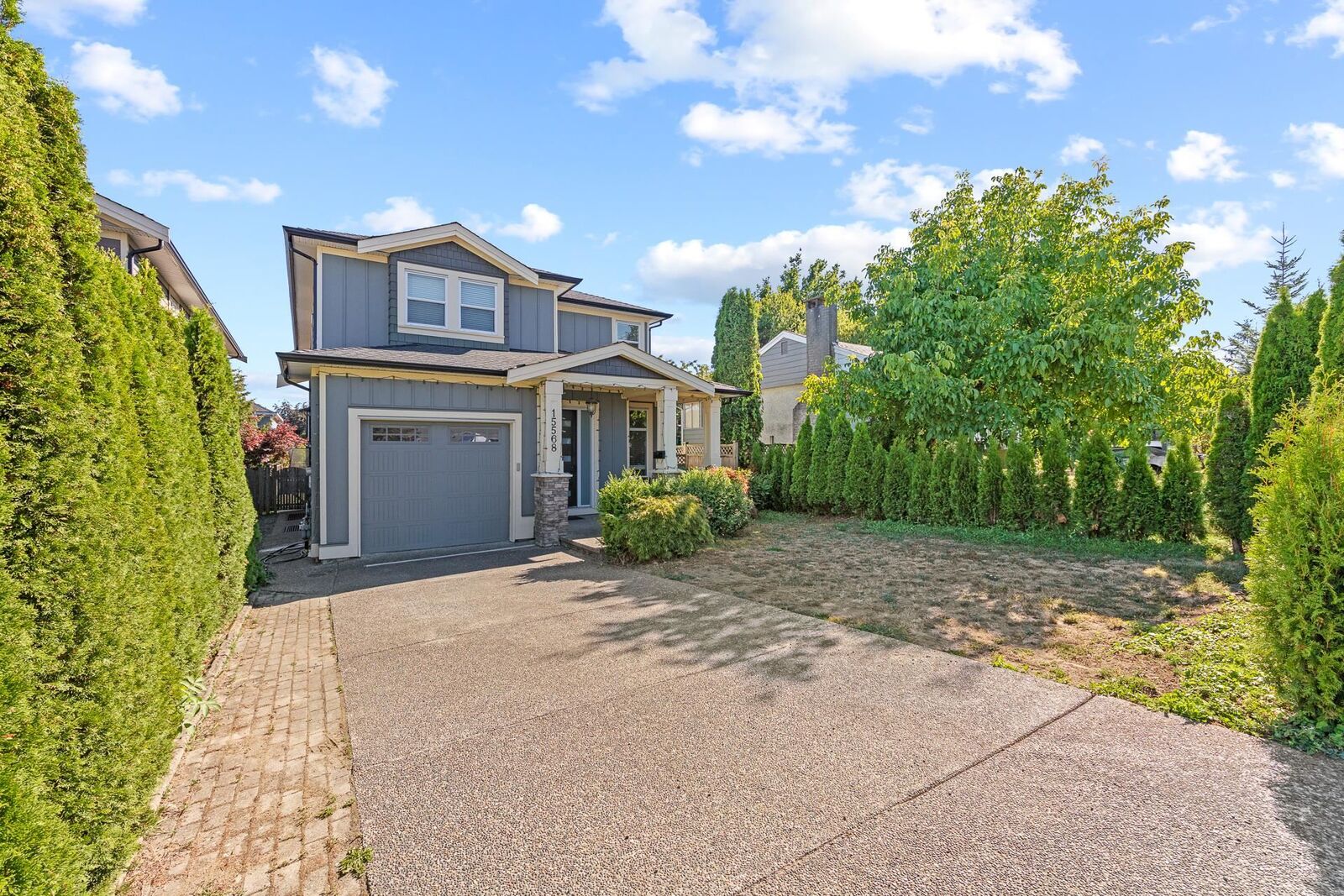 Property Photo: 15568 Russell Avenue BC V4B 2R3