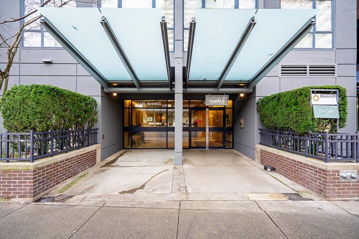 Property Photo: 3438 Vanness Avenue 906 BC V5R 6E7