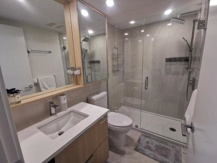 10388 133 Street Th12 — photo 1
