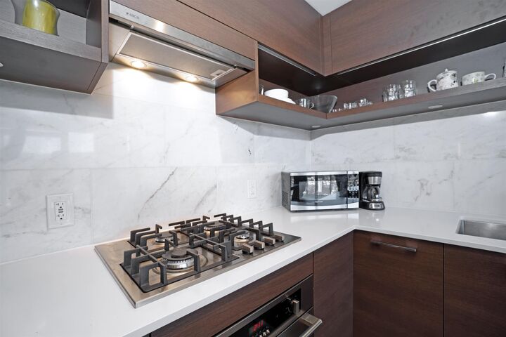 Property Photo: 570 Emerson Street 2606 BC V3J 0G3