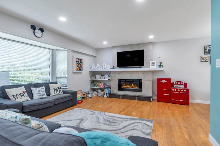 Property Photo: 21652 121 Avenue BC V2X 3S6
