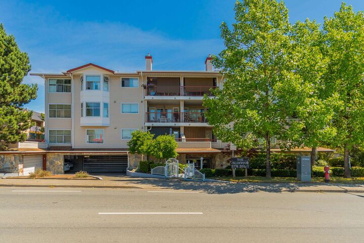 Property Photo: 5776 200 Street 103 BC V3A 1M8