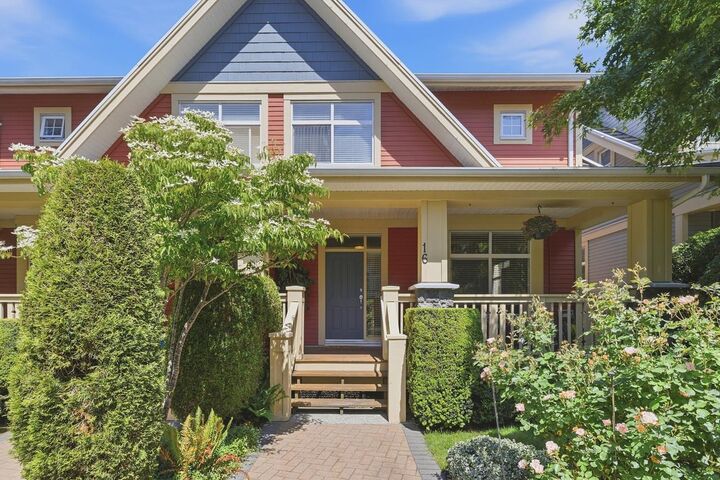 Property Photo:  15255 36 Avenue 16  BC V3Z 0Y4 