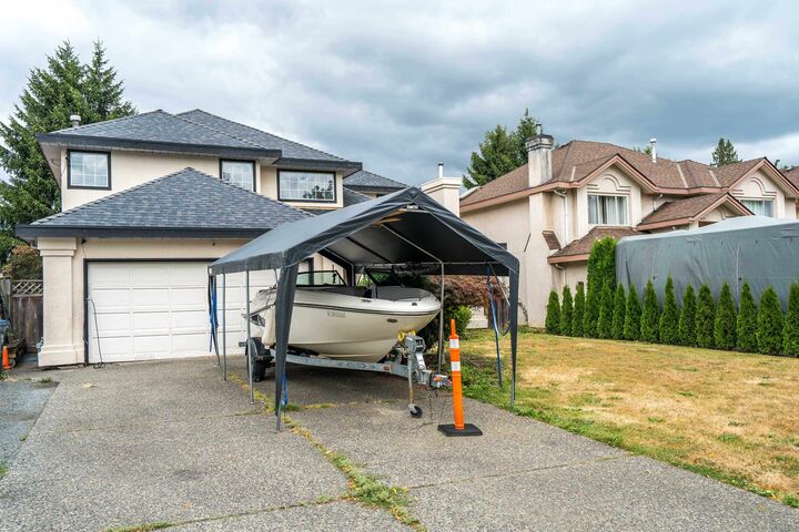 Property Photo: 17163 102 Avenue BC V4N 3L4