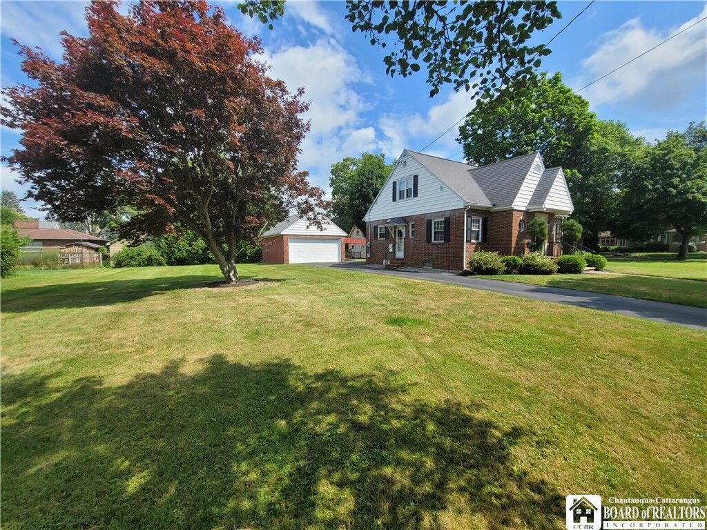 Property Photo:  466 Front Street  NY 14701 