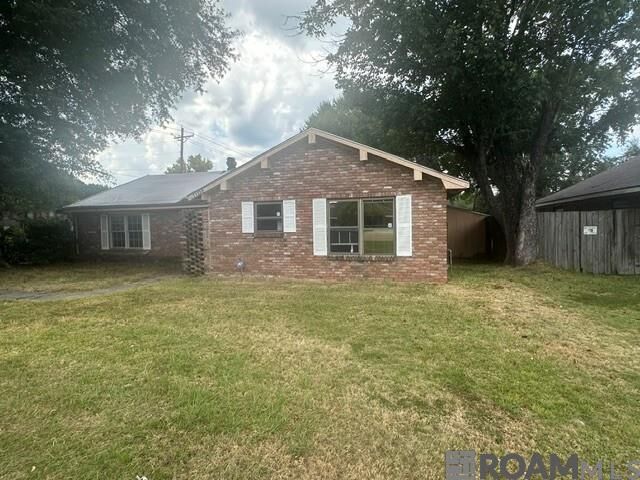 Property Photo: 11359 Glenda Dr LA 70815