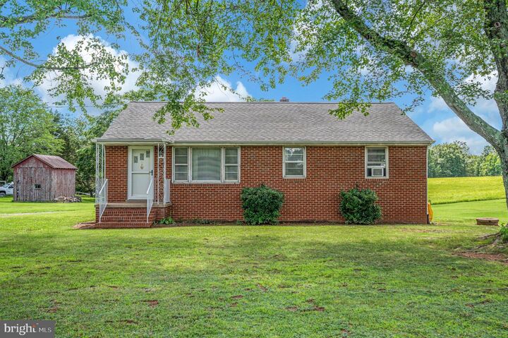 Property Photo: 1287 Warrenton Road VA 22406