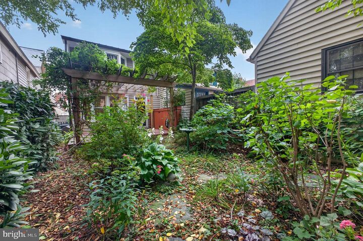 Property Photo: 104 Church Alley MD 21620