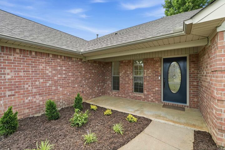 Property Photo:  10 Weatherton Drive  AR 72173 