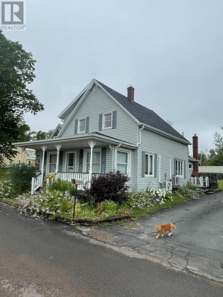 Property Photo: 10 Ross Street PE C0A 1T0