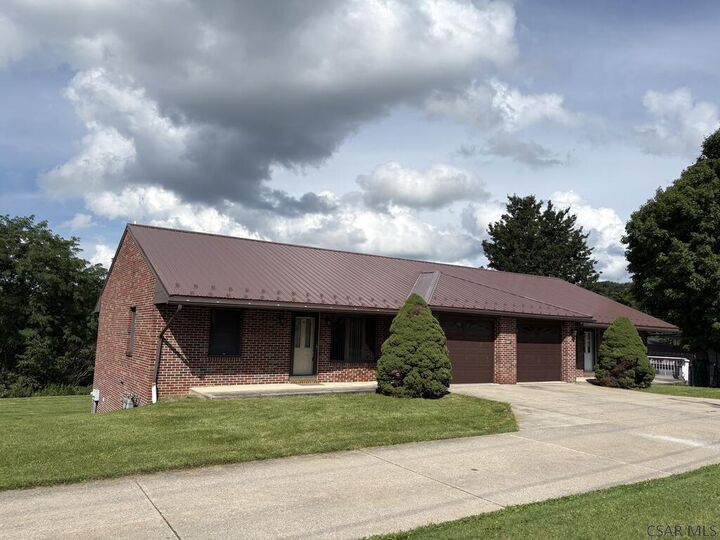 Property Photo:  2837 Bedford Street 1  PA 15904 