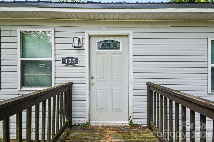 Property Photo: 125 Gains Lane NC 28677