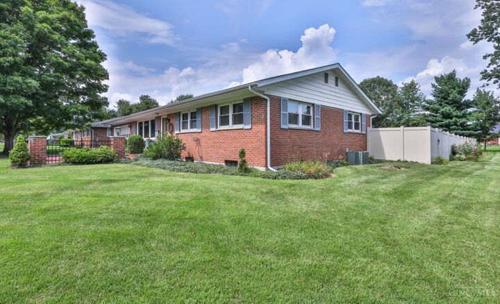 Property Photo:  1695 Hillcrest Avenue  OH 45177 