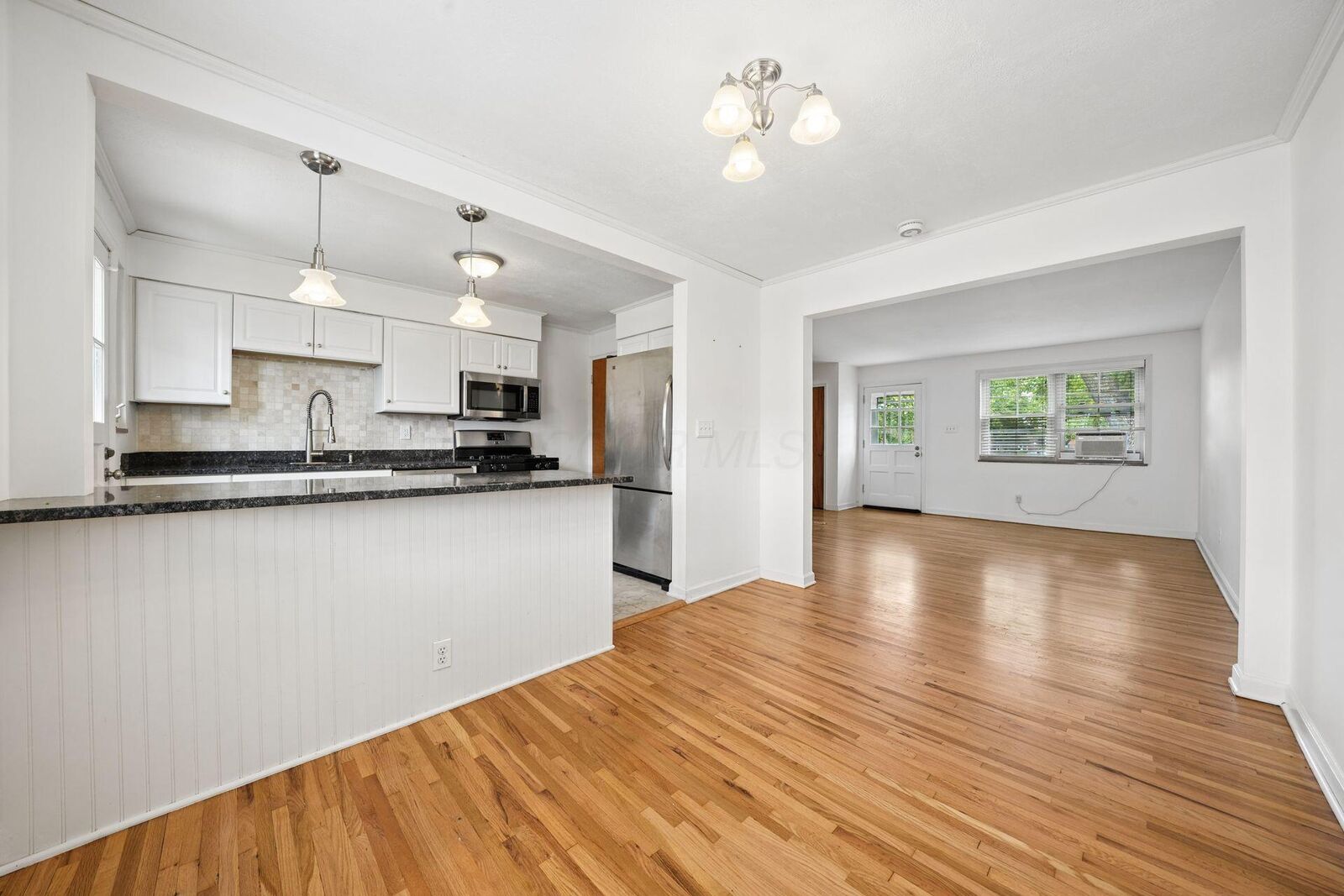 Property Photo:  1775 Northwest Court  OH 43212 
