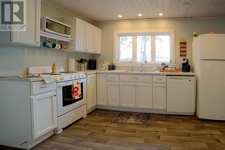 Property Photo: 36 Summer Lane NS B0N 2T0