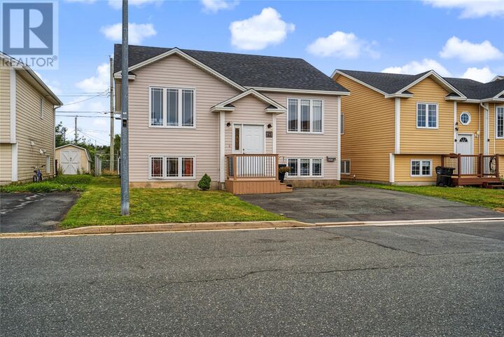 Property Photo: 42 Beauford Place NL A1A 5N4