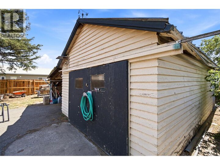 Property Photo:  2664 Coutlee Avenue  BC V1K 1A9 