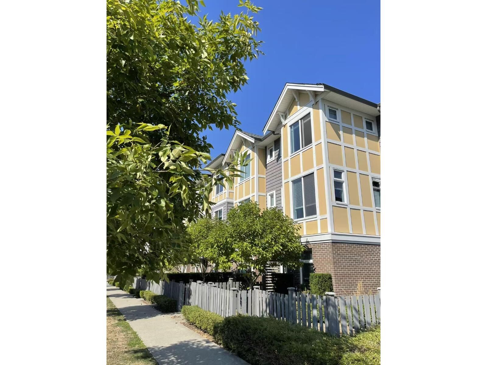 Property Photo:  9817 161A Street  BC V4N 6S7 