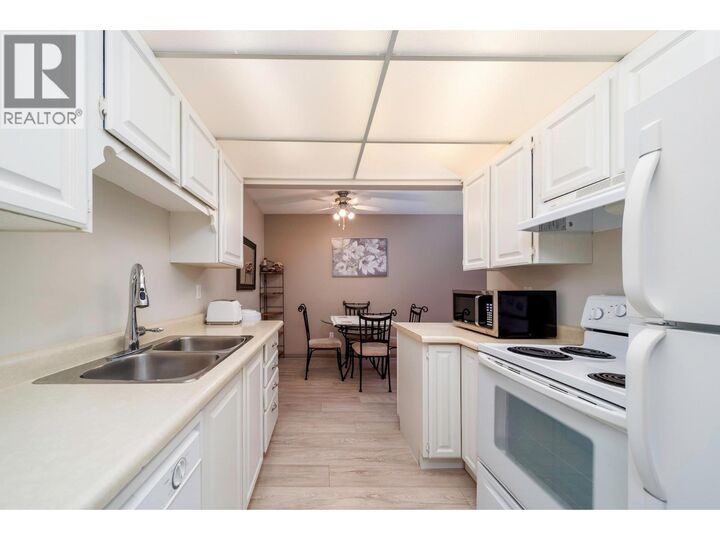 Property Photo: 2085 Gordon Drive 211 BC V1Y 8S1