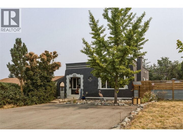 Property Photo: 1701 34 Street BC V1T 5V7