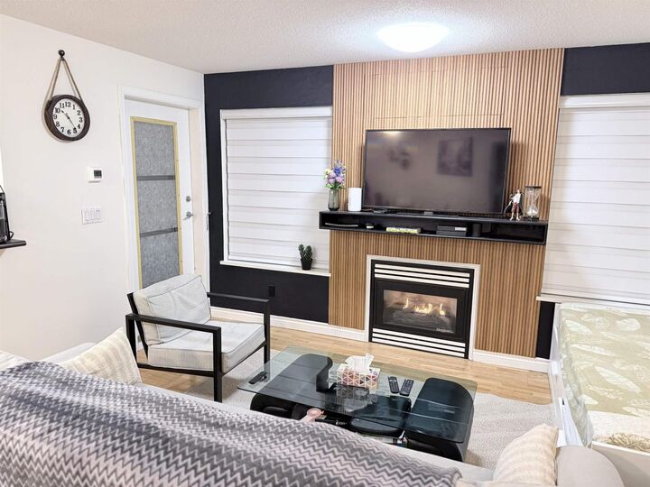 Property Photo:  20200 56 Avenue 324  BC V3A 8S1 