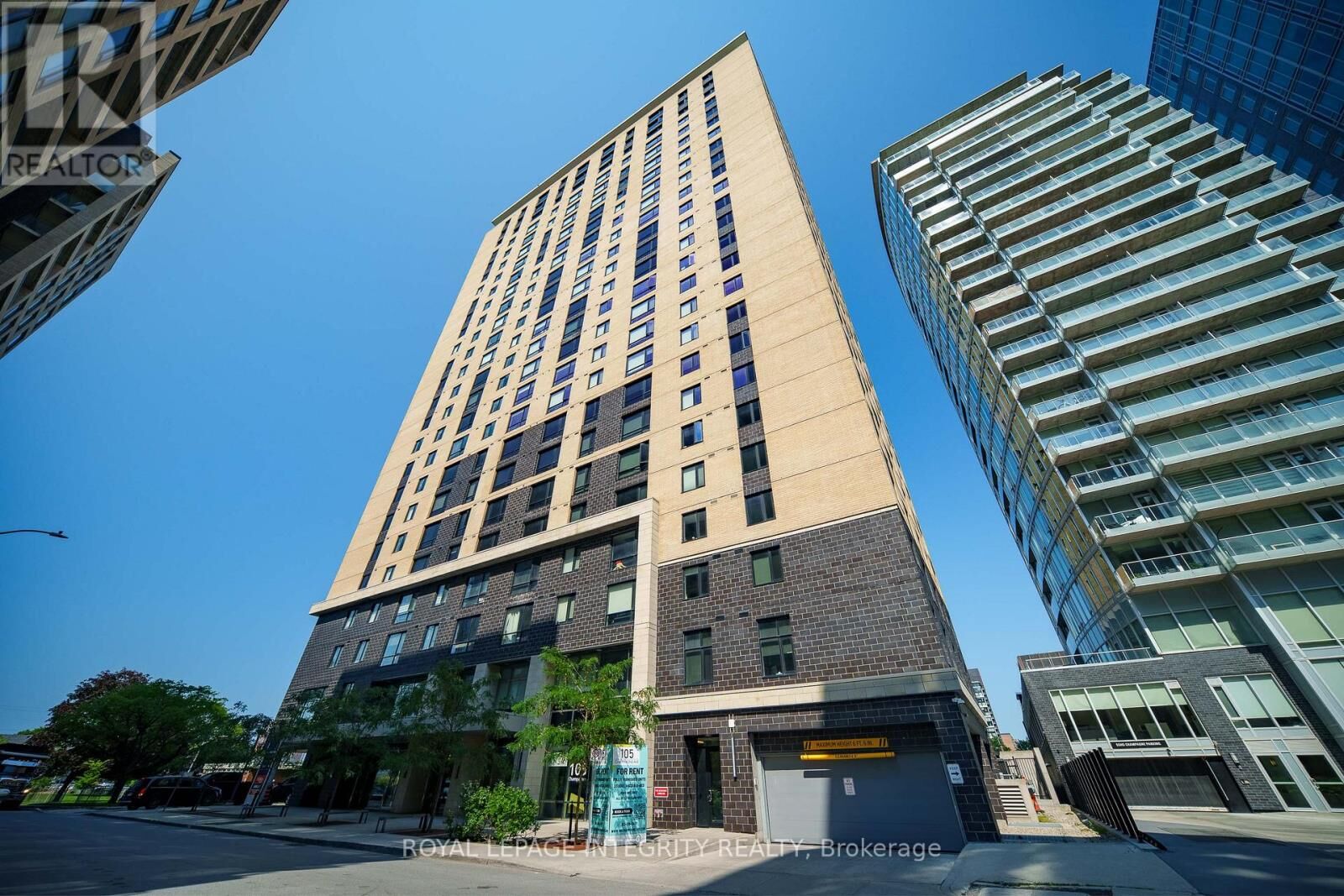 Property Photo: 105 Champagne Avenue South 2503 ON K1S 5E5