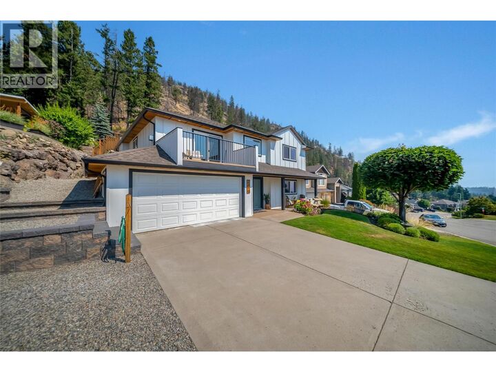 Property Photo: 2310 Shannon Heights Place BC V4T 2V2