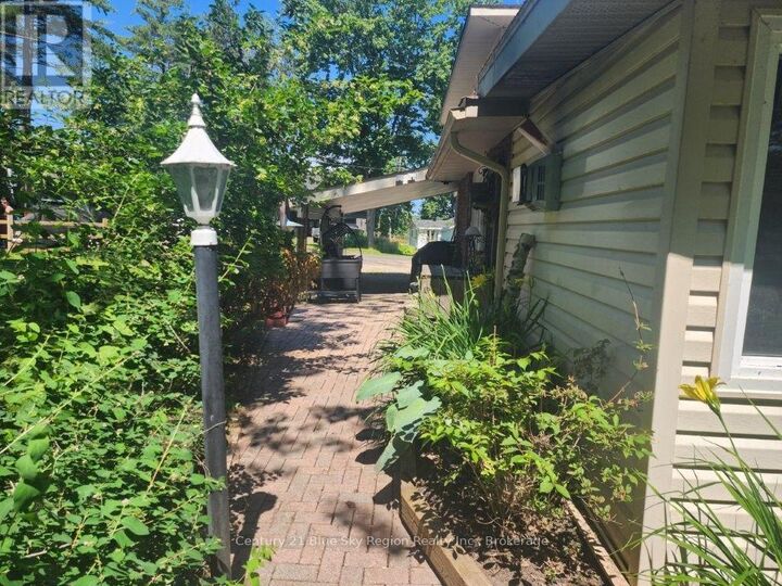 Property Photo: 14 Birch Street ON P1A 1R8
